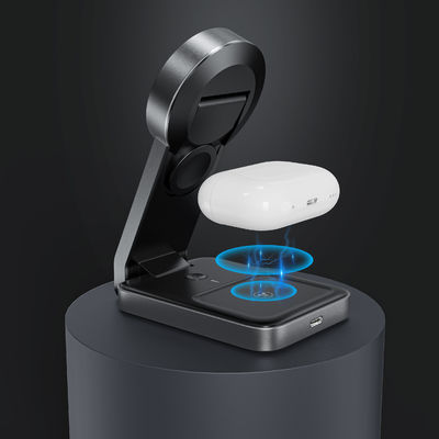 137mm*68mm*32mm Foldable Magnetic Aluminum 15W 3 In 1 Charger for iPhone Airpods Watch