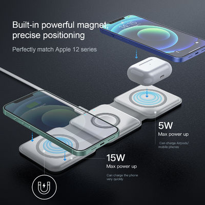 Convenient 15W Foldable Magnetic Charging Station for iPhone 14 Pro/Airpod Pro/iWatch 8